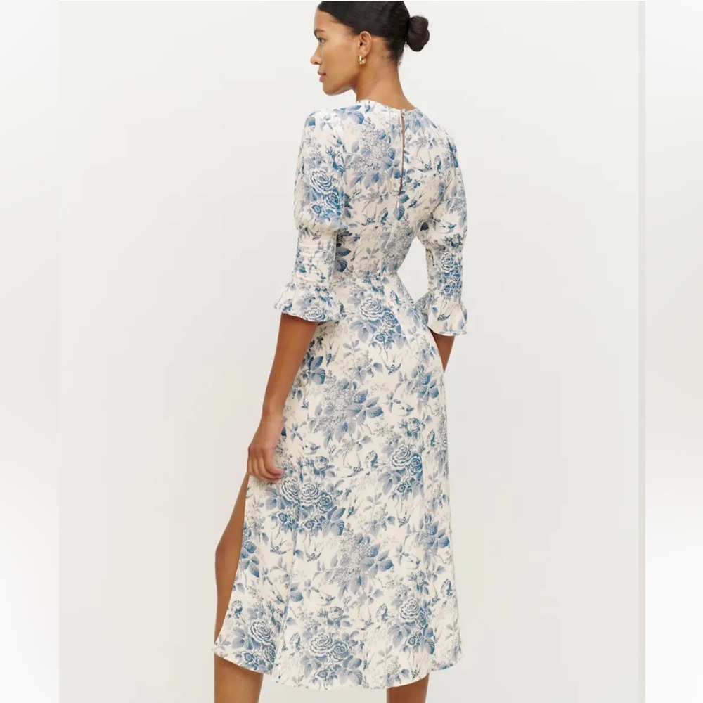 Reformation Carolena Dress in Pompadour, Blue and White Floral Long Sleeve - Picture 3 of 14